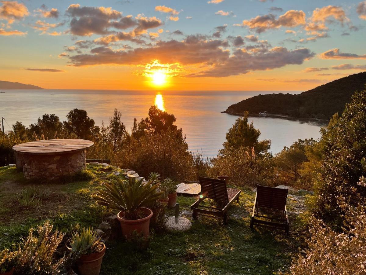 Bed and Breakfast La Collina Sul Mare Marina di Campo Exterior foto